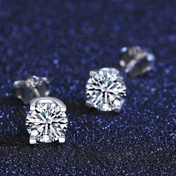 1 Carats Moissanite Stud Earrings- Ideal Gift For Her - Picture 2 of 4
